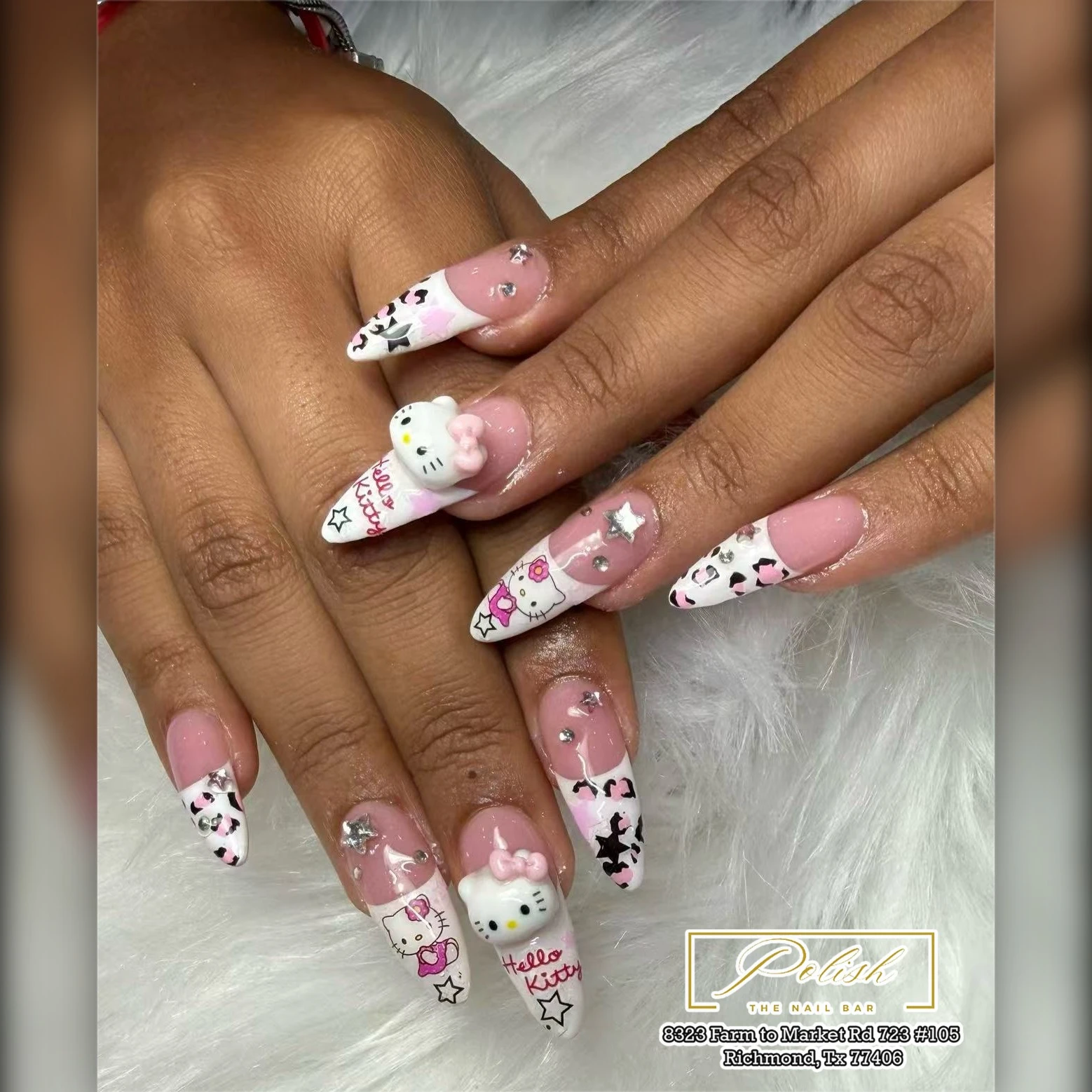 Trending nails art